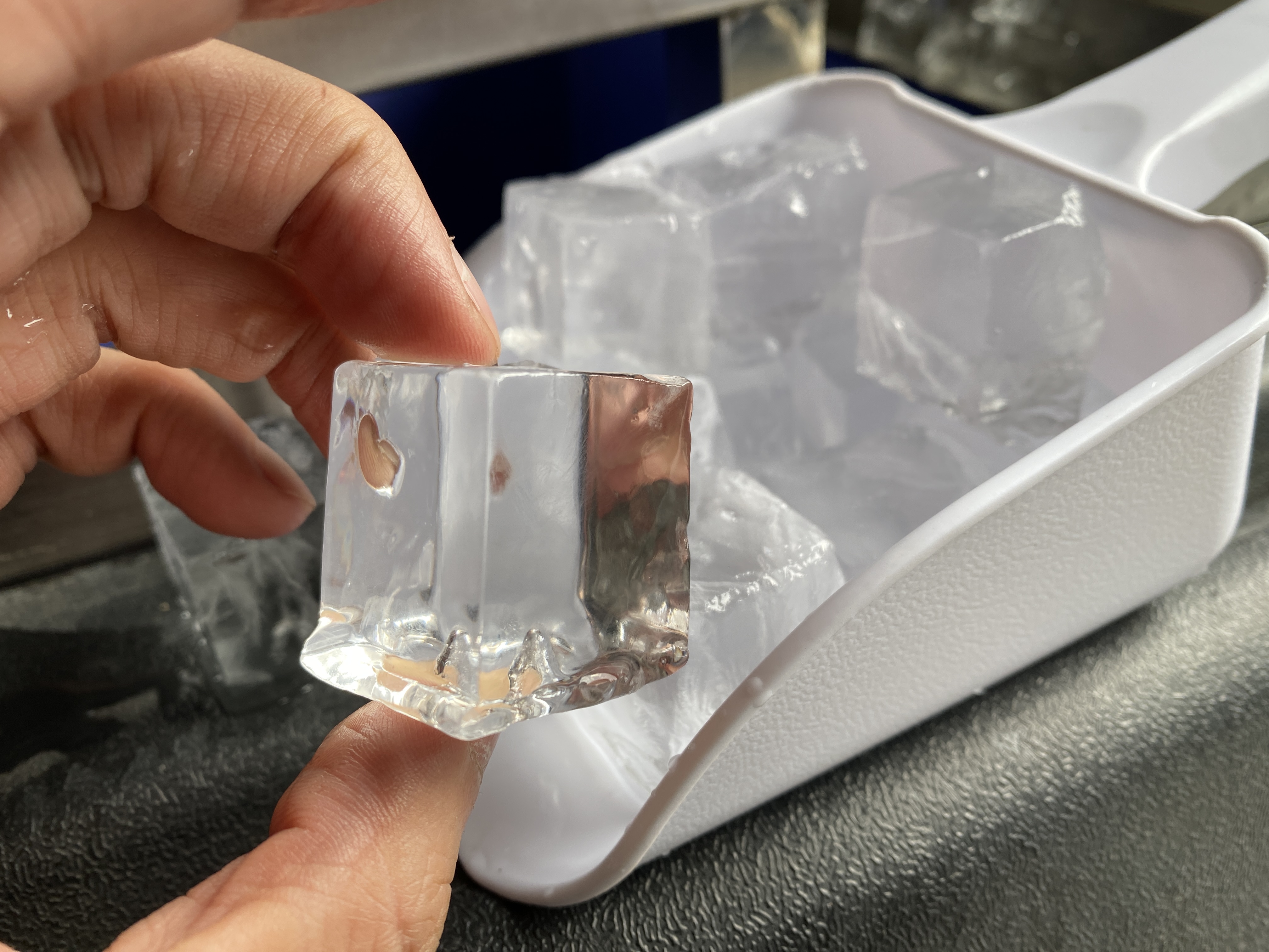 Electric Commercial Cube Ice M - Coffee&Tea House Menu 评论和价格